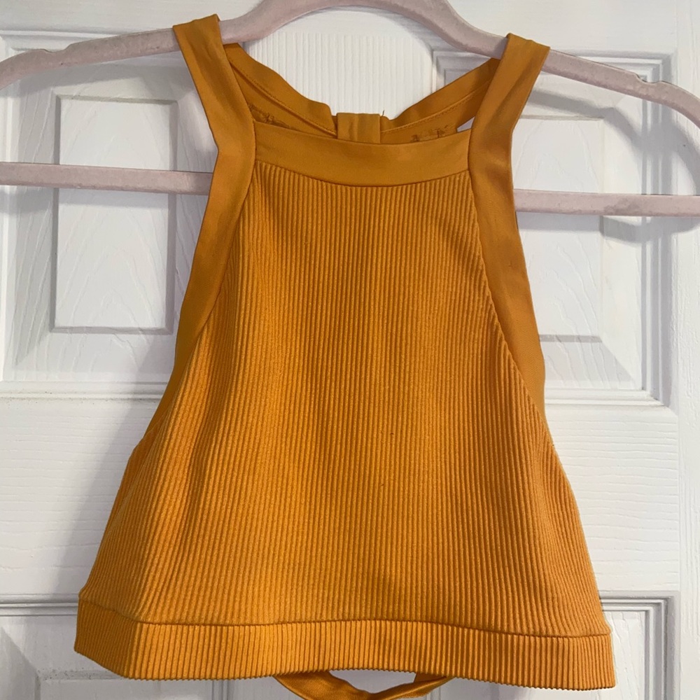 Cute, seamless, open back top!